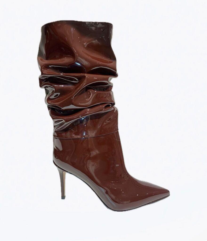 Le silla štikle bordo