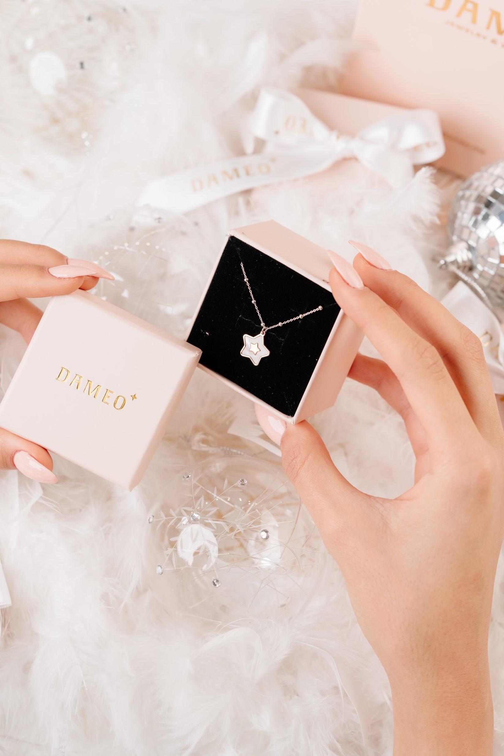 Dameo Ogrlica Rose Gold Star