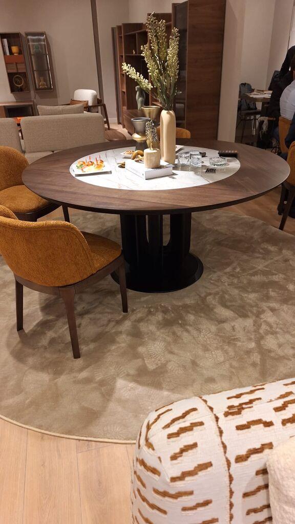 Aurora Nova trpezarijski sto