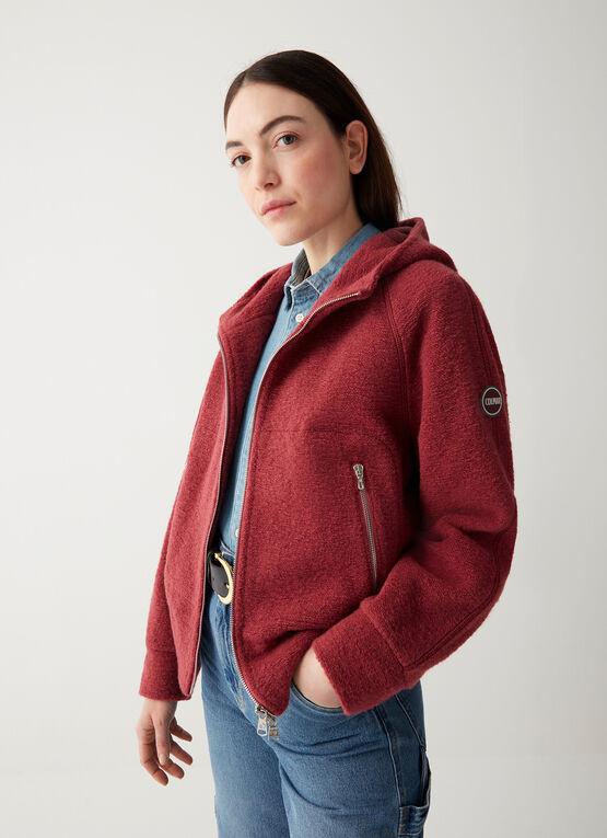 Colmar Duks, Ženski, Crvena