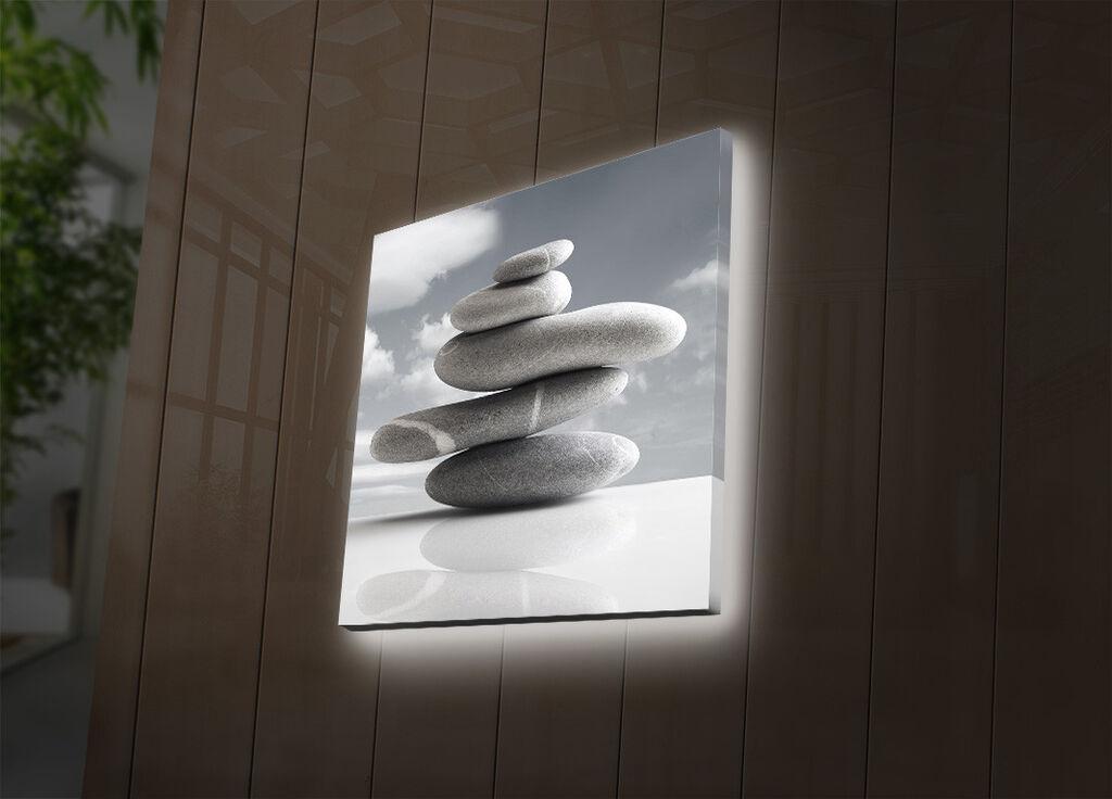 Slika na platnu sa LED osvetljenjem, dimenzije 40x40cm.