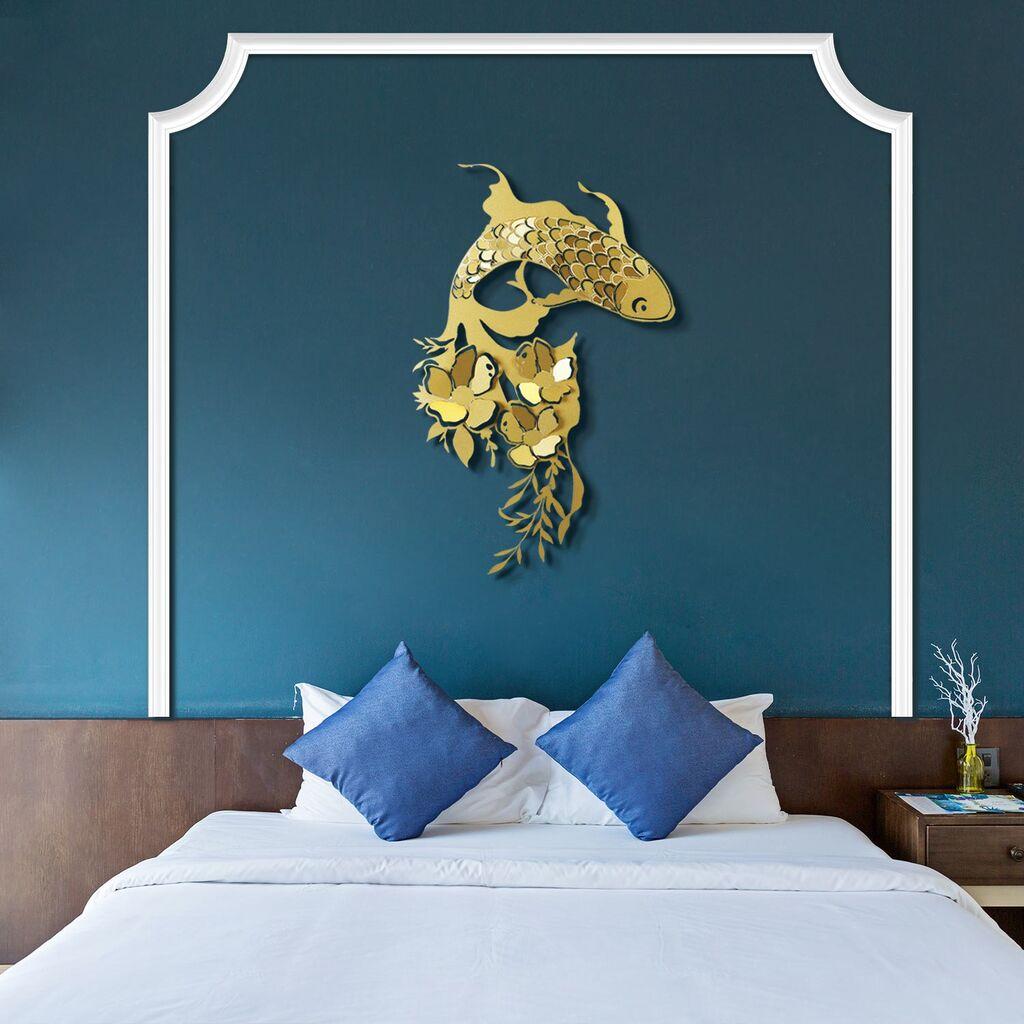 Wallity APT748 M Zidna dekoracija Carpa Koi, 44x67cm, Zlatne boje