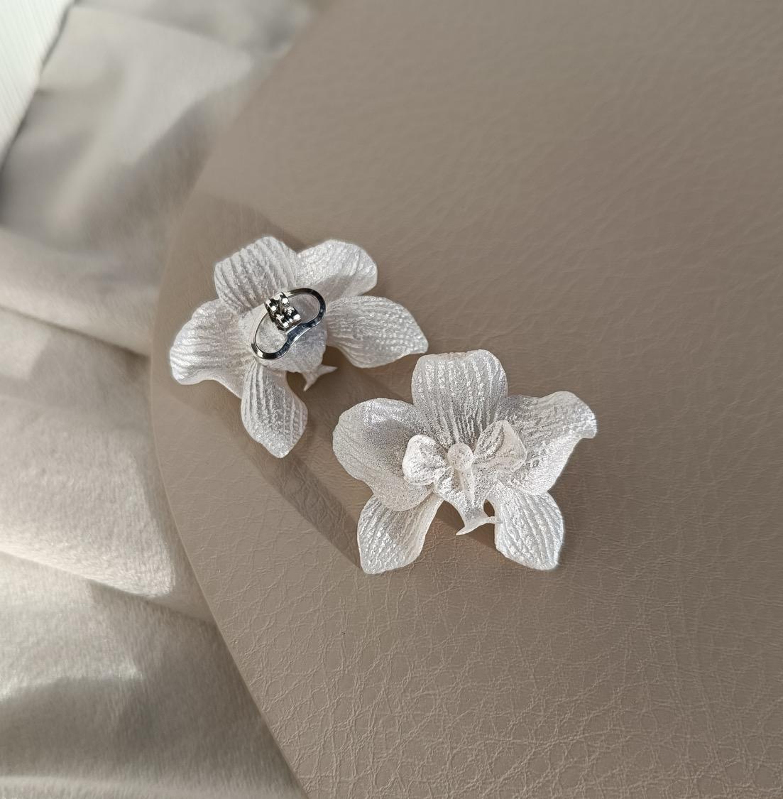 DOMIKI jewellery Mindjuše Bjela Orhideja