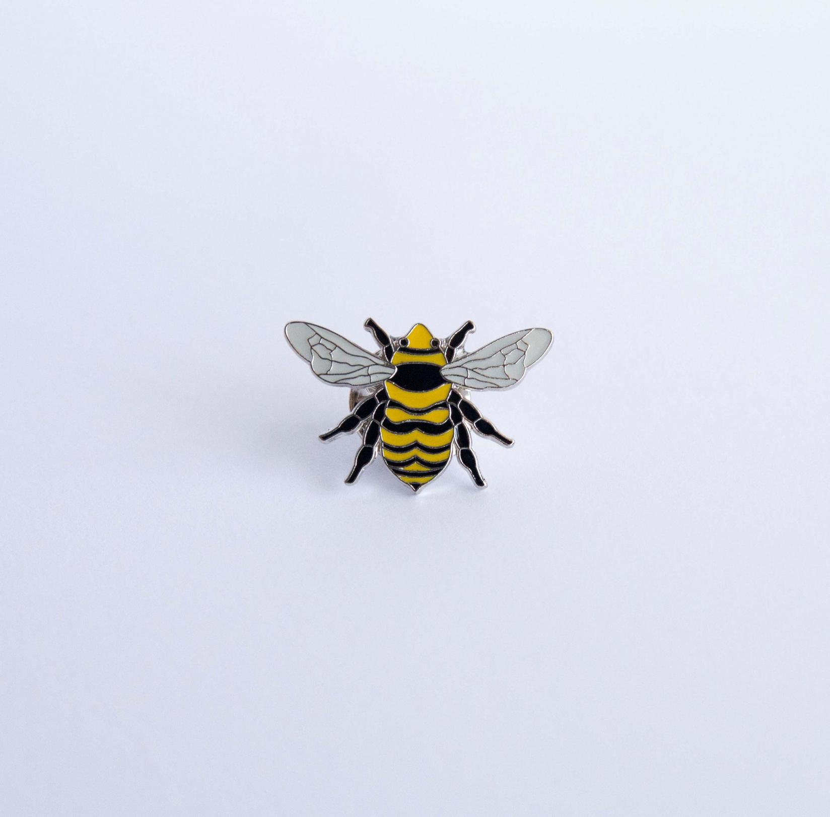 Monticola Bedž  Veliki žuti bumbar (Bombus distinguendus)