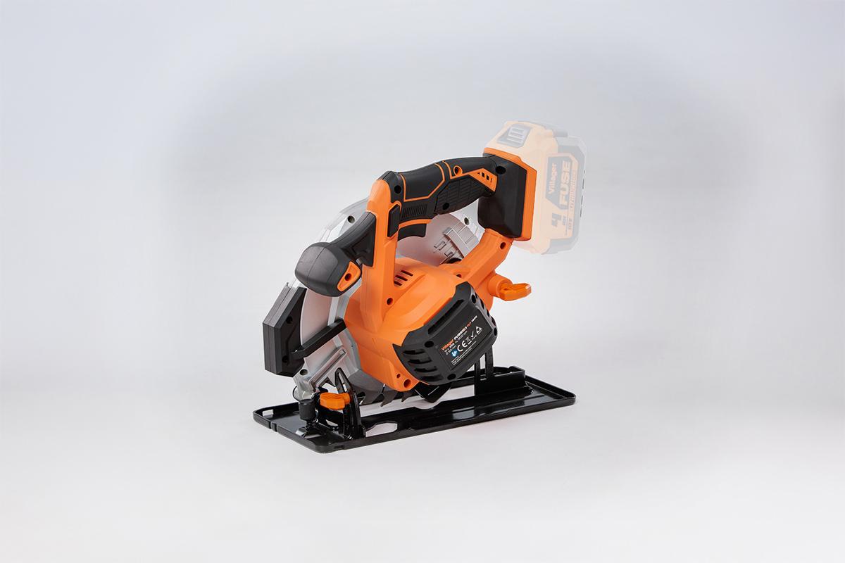 VILLAGER FUSE Akumulatorska ručna kružna pila bez četkica VLP 1820