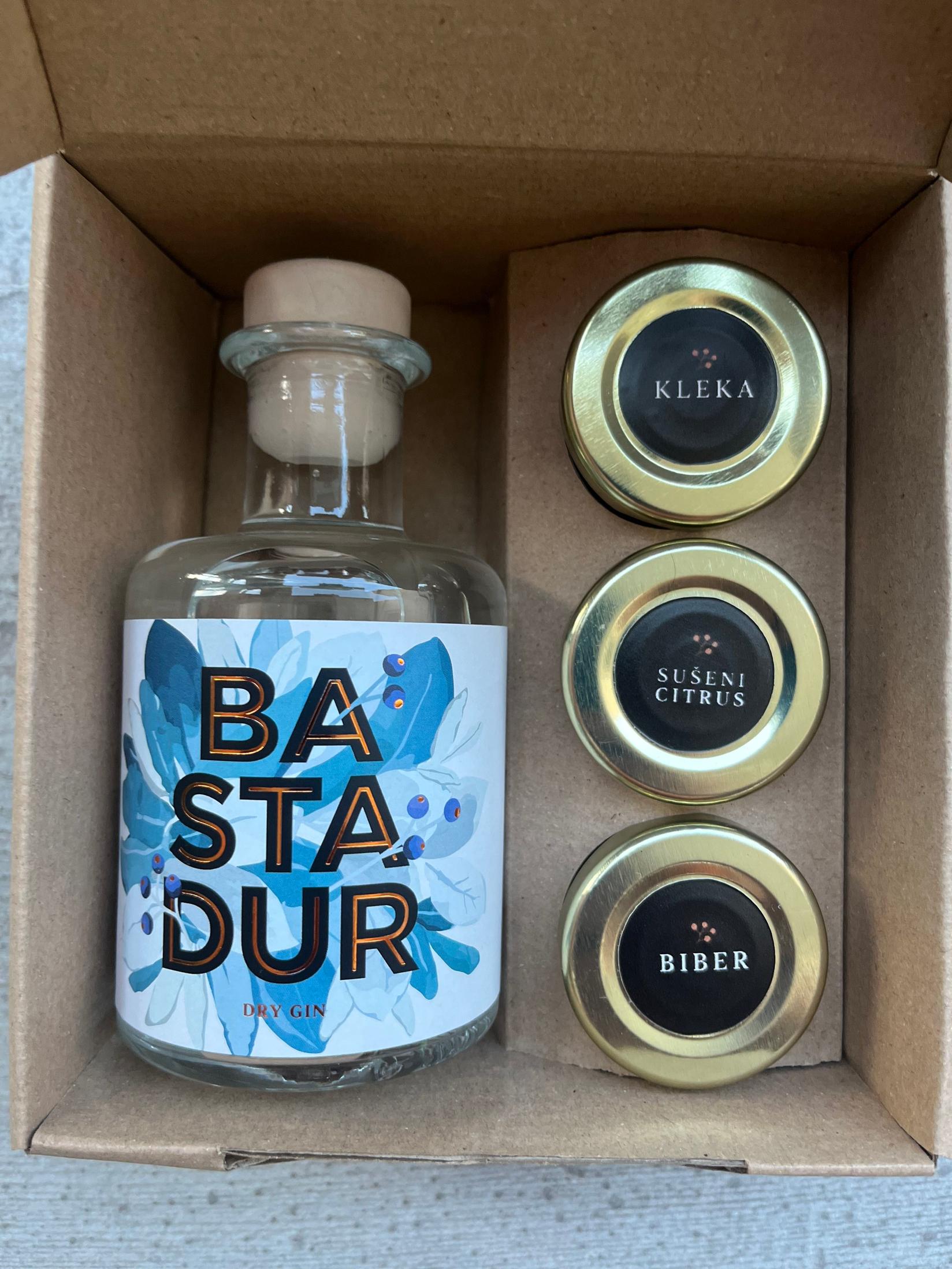BASTADUR Poklon Pakovanje Bastudur dzin 200ml + 3 teglice zacina