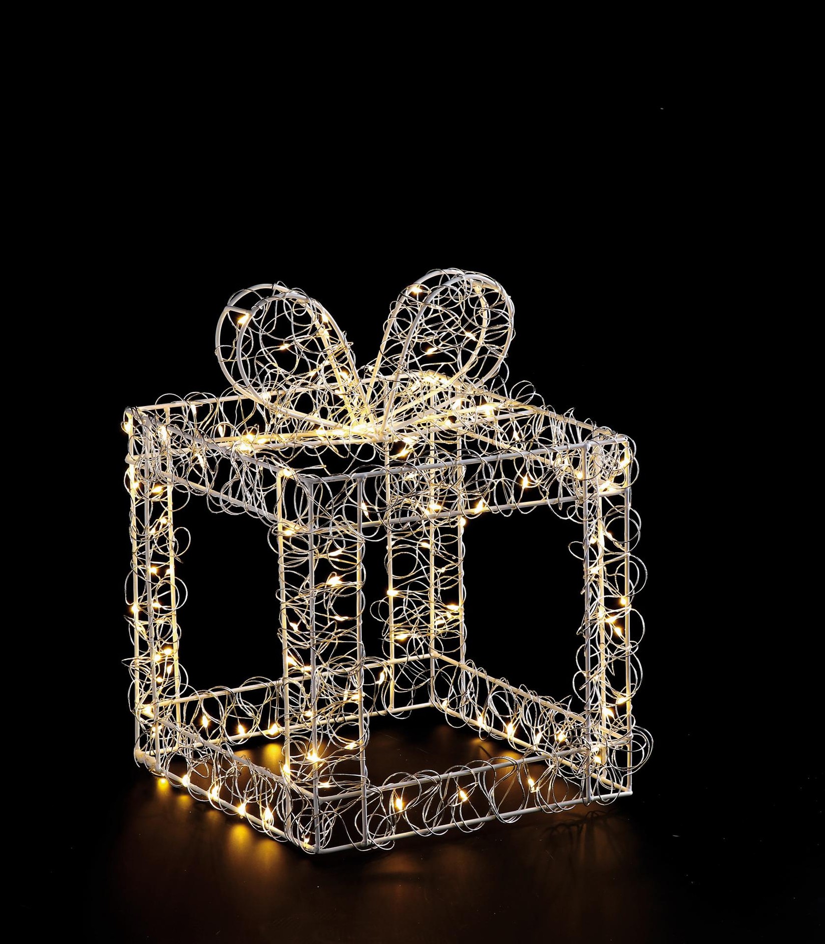 Svjetleća Figura Poklon 140 Led Unutra/Spolja (Na Baterije 3Aa K 1,5V)- Topla S