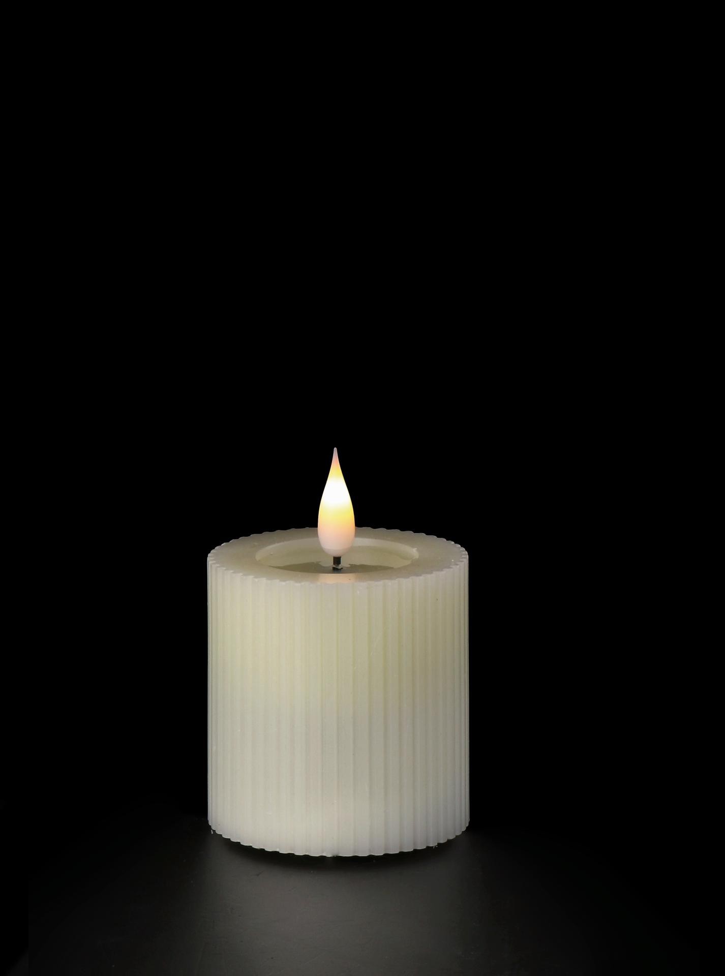 Svijeća Led Sa Cilindarom Od Parafinskog Voska-Bez (2Aa K 1,5V Na Bat.)5X8 10837