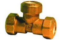 EFFEBI T komad mesing 32x32x32mm