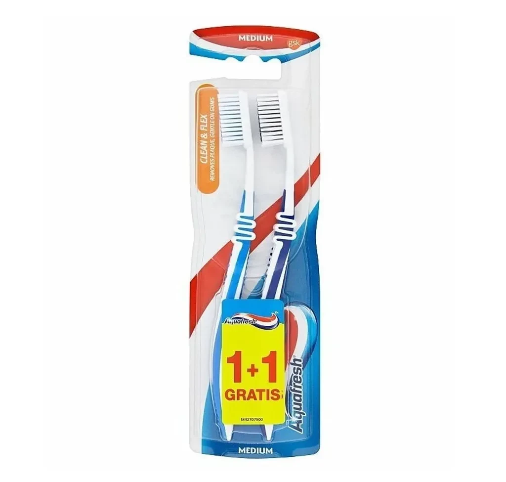 Aquafresh četkica za zube Clean & Flex srednja, 2 komada, plava