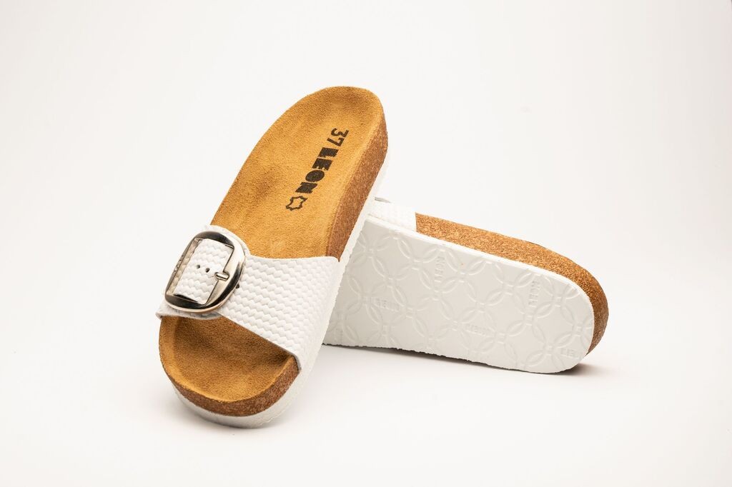 Leon Papuca Ženska bijela pletena